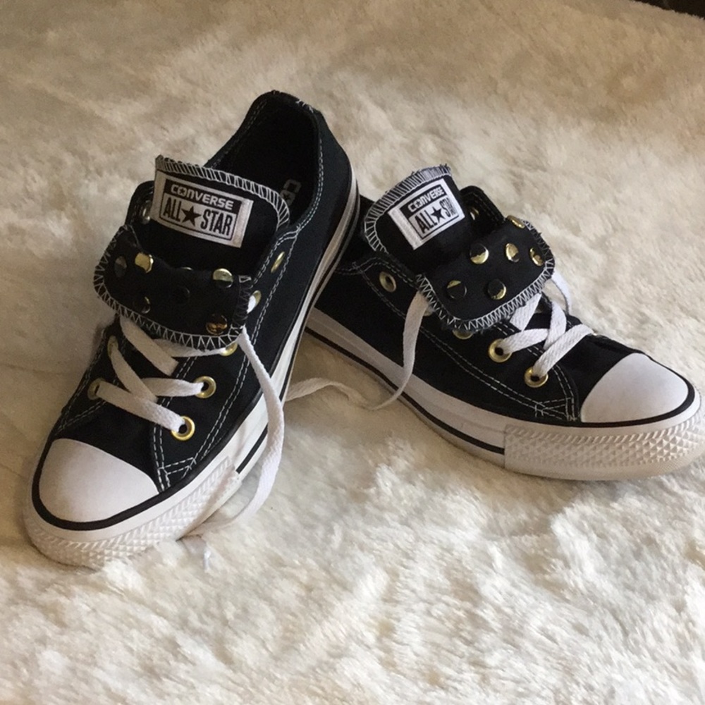 Black converse